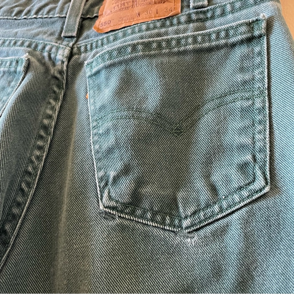 Men’s Green Relaxed Fit Levis 550 Jeans Size 30x34 - Picture 8 of 10